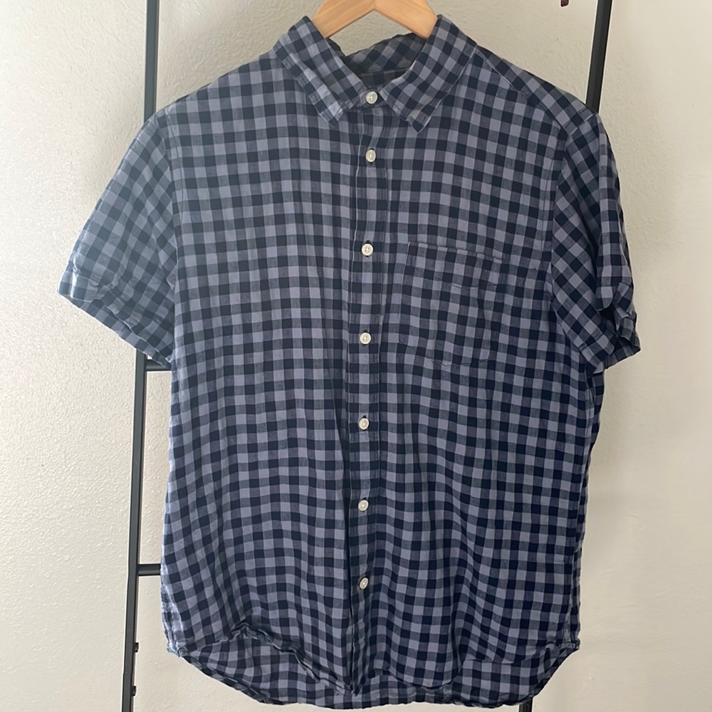 Gap shirt